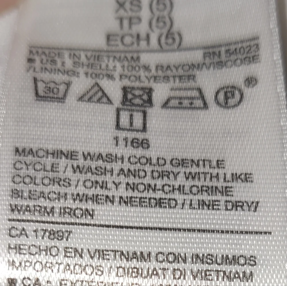 ***Old Navy Girls Size 5 Summer Floral Dress - Picture 5 of 5